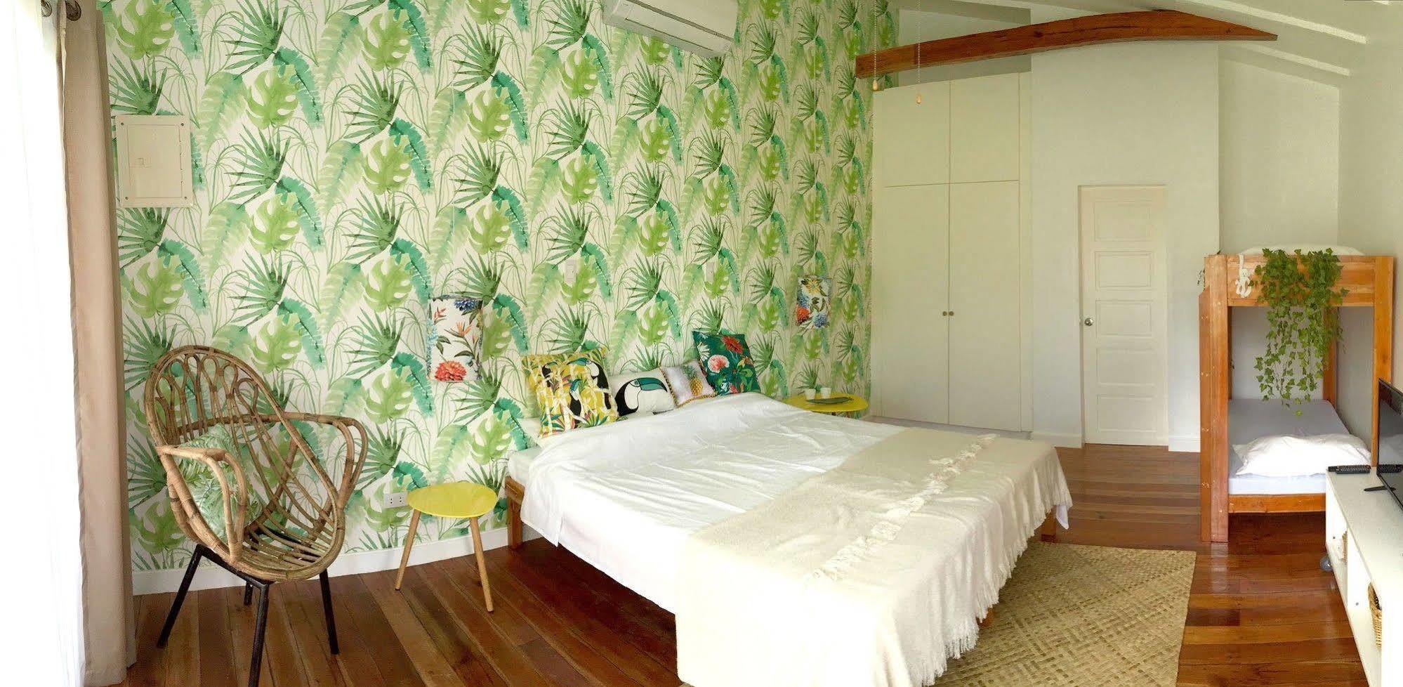 Sandingan Island Resort Loon Esterno foto